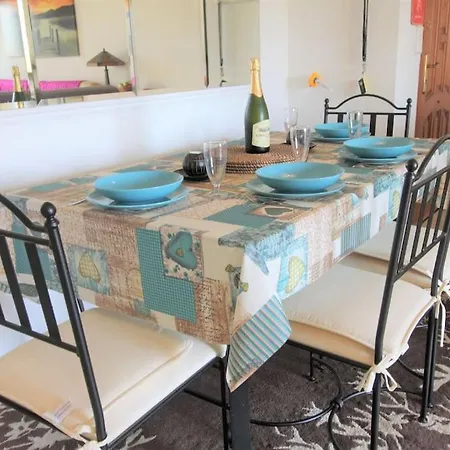 Apartment Fabulous 2 Bed On Ramblas Golf