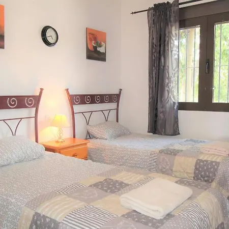 Fabulous 2 Bed On Ramblas Golf *